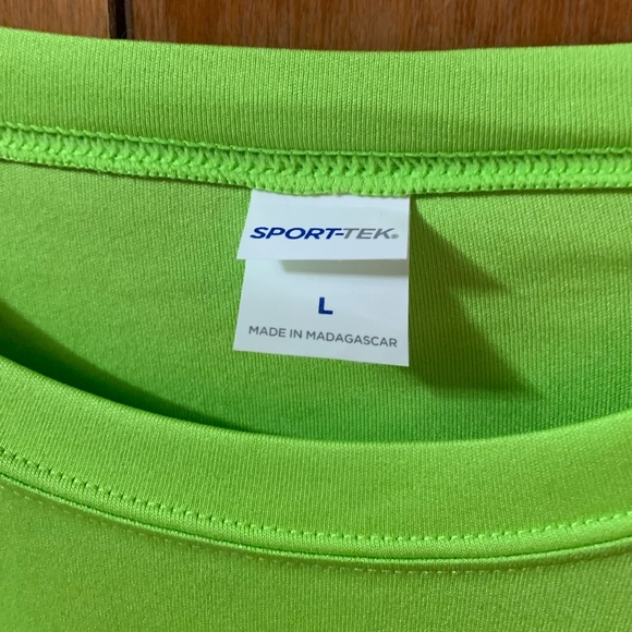 NWOT Sport-Tek Sport Performance Long Sleeve T-Shirt in Lime Neon Green Size L - Picture 4 of 6